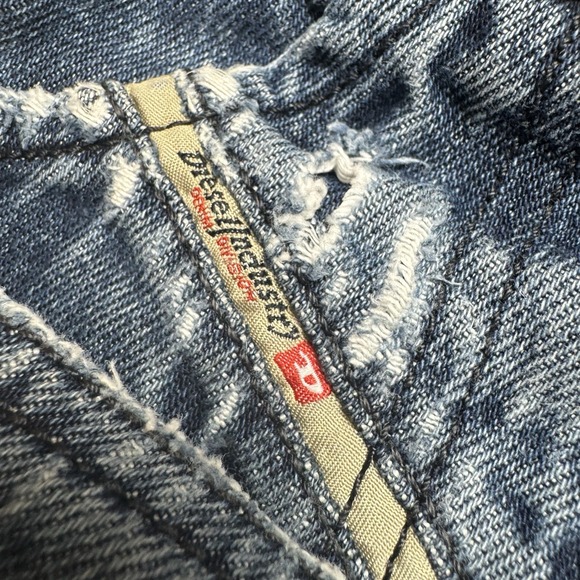 Diesel Jeans Men 31x34 Kander Slim Taper Leg Italy Ripped Zip Back Pockets 008TA - Picture 6 of 13